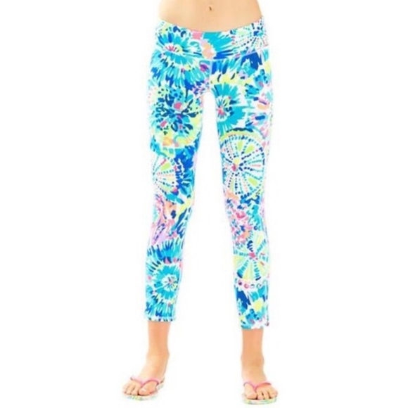 LILLY PULITZER Dive In UPF 50+ Weekender leggings